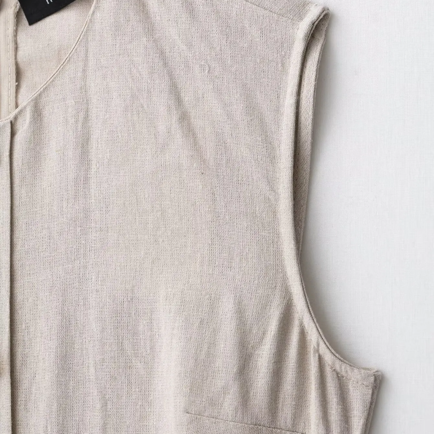 Nina | Sleeveless Round Neck Midi Dress with Pocket